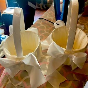 2 flower girl baskets